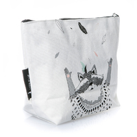 Toilet bag raccoon